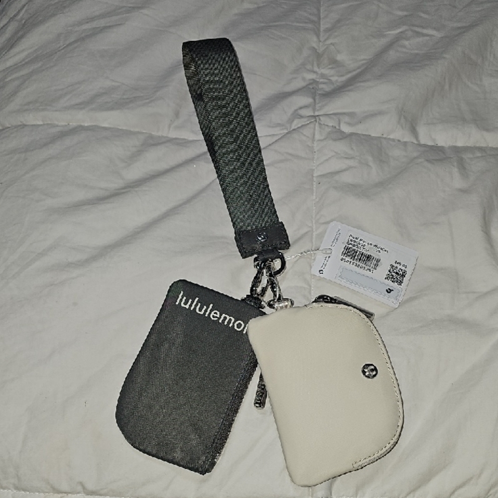 Lululemon Dual Pouch Wristlet!! Nwts! GRSG/LTIV!! Dont Miss Out!!